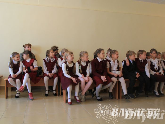 Великолукских лицеистов посвятили в «Маленькие мастера»