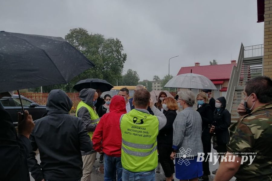 Депутат Госдумы Васильев осмотрел детский сад на улице Первомайской (ФОТО)