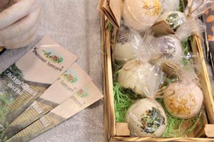 Забота о здоровье и новогодние подарки в одном павильоне (ФОТО)