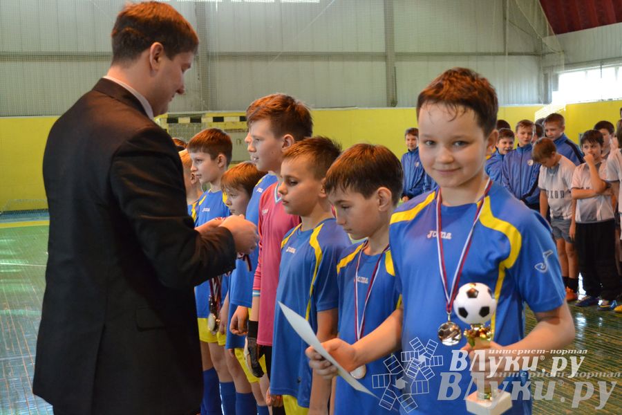 XII Традиционный Международный открытый турнир по мини-футболу среди юношей 2001-2002 г. р.