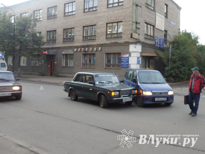 перекресток Зверева-Ленина