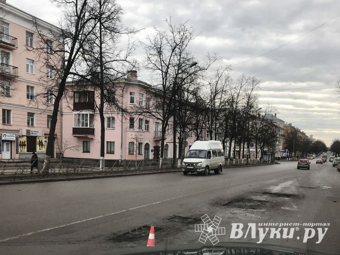 На проспекте Ленина ведётся ямочный ремонт (ФОТО)