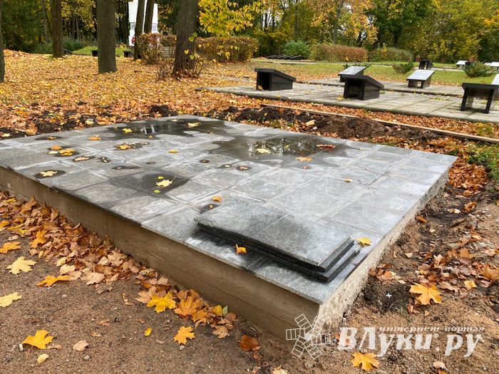 Продолжается реконструкция воинского мемориала (ФОТО)