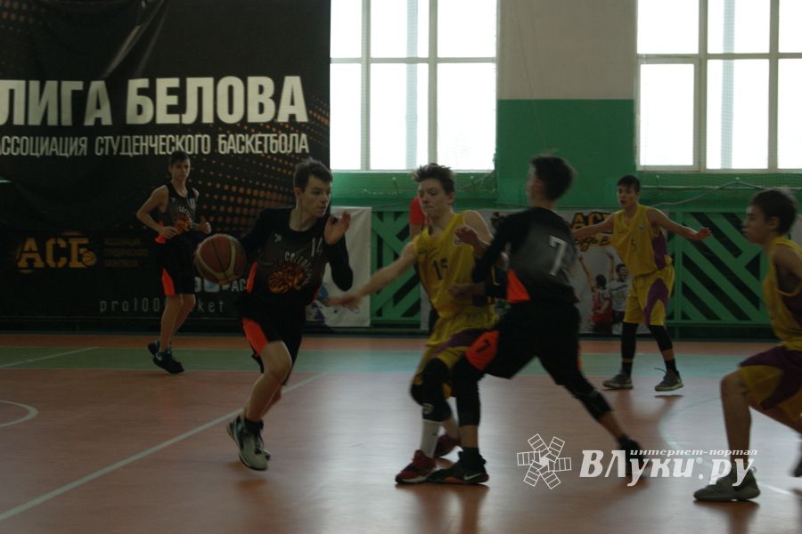 Великолучане завоевали бронзу на Международном турнире по баскетболу (ФОТО)