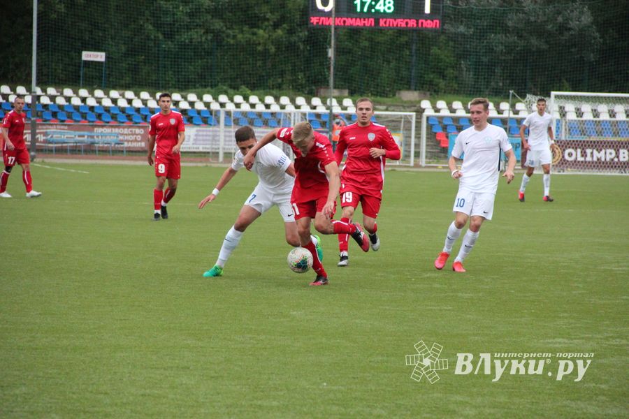 «Луки-Энергия» уступила дома «Твери» (ФОТО)
