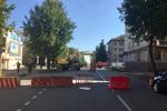 В Великих Луках закрыт проезд для транспорта через улицу ул. К. Либкнехта (ФОТО)