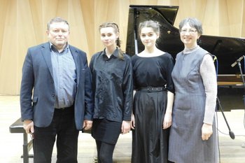 Псковские студентки стали победителями смотра-конкурса студентов колледжей искусств Северо-Запада России