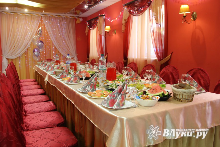 Кафе великие луки