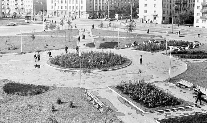Площадь Калинина. 1983 год