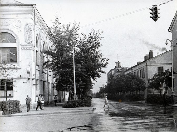 Перекресток современного проспекта Ленина и улицы Некрасова